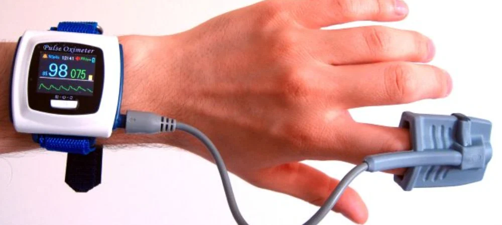 Wearable fingertip sensor identifies physical patterns linked to stress and anxiety