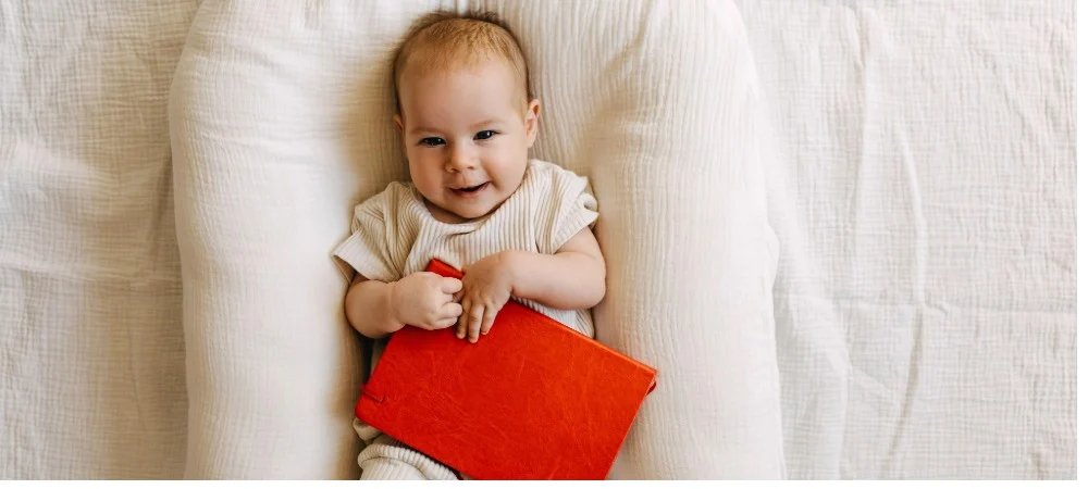 RCPCH and Harlow Printing sign agreement to explore digital future for the Red Book